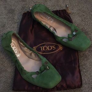 Green Suede Tod’s Flats Size 40.5